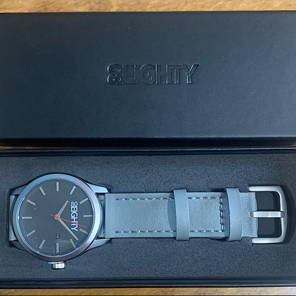 80EIGHTY Brand Mens Gray Watch